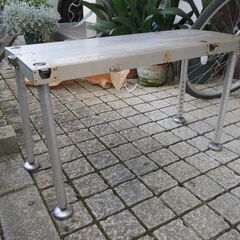 超コンパクト、アルミ製釣り台　開梱時寸法=280×700×410mmの画像