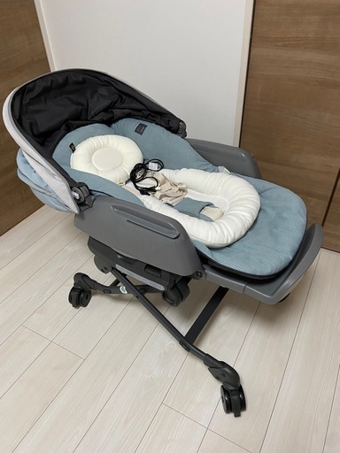 COMBI コンビ 電動ハイローチェア ホワイトレーベル ネムリラ AUTO SWING BEDi Long シェル EG ミンティーブルー 部屋の明かりを遮るスリープシェル搭載