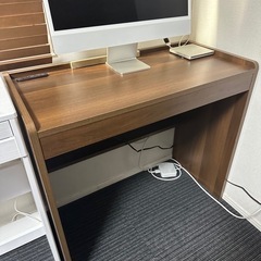 使い勝手かなり良しデスク