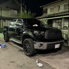 
タンドラSR5クルーマックス