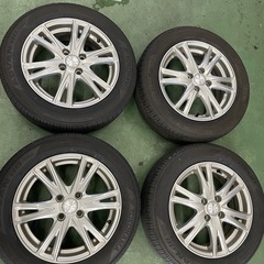 アクアなどに175/65R15 アルミホイールセット