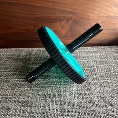 腹筋を鍛える運動器具の画像