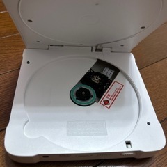 コンパクトポータブルCD DVDプレイヤーの画像