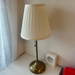 IKEA ランプ　ライト　ゴールド