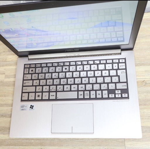 相談中【全国配送可能】超美品　最上級ASUSノート core i7 ＋新品SSD256GB office2024認証済み