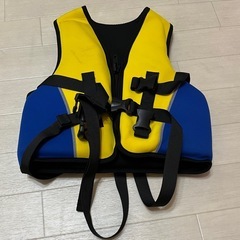 至急★子供用ライフジャケットの画像
