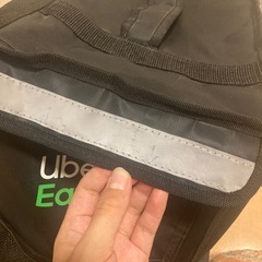 Uber Eatsの宅配リュックの画像