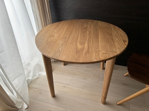 タモ無垢材ラウンドテーブル　直径90cm