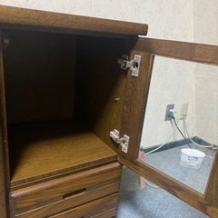差し上げます！飾り棚　キャビネット　美品の画像