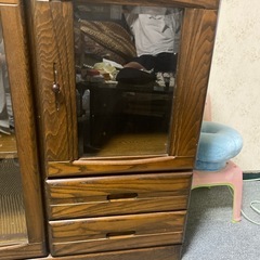 差し上げます！飾り棚　キャビネット　美品の画像