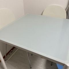 ガラステーブル 椅子2脚