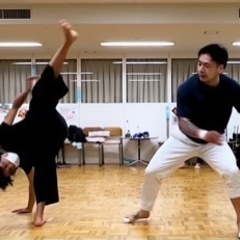 府中市でカポエイラ"ブラジルの武術''で運動不足解消しませんか⁈見学体験無料です！未経験・初心者の方向け社会人サークルです。府中駅周辺の区民館で活動してます！ − 東京都