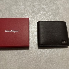 【新品】フェラガモ財布の画像