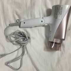 ヘアドライヤーの画像