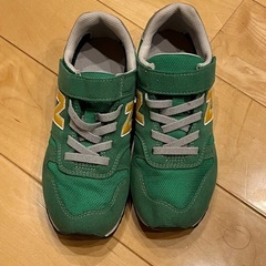 ニューバランス　瞬足　スニーカー他2点の画像