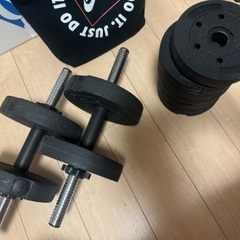 ダンベル　筋トレ器具　それぞれ10キロずつはあります