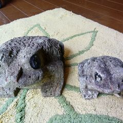 親子のカエル、置き物（縁起物）の画像