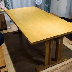 ダイニングテーブル。引き取りのみ