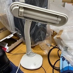 デスクスタンド蛍光灯