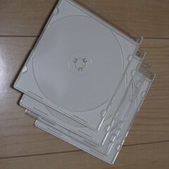 CDケース4枚