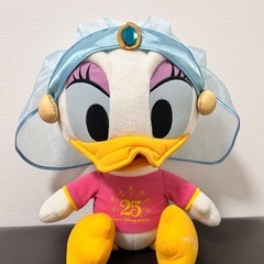 ディズニー　デイジーのぬいぐるみ
