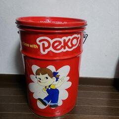 レトロ　ペコ缶　大