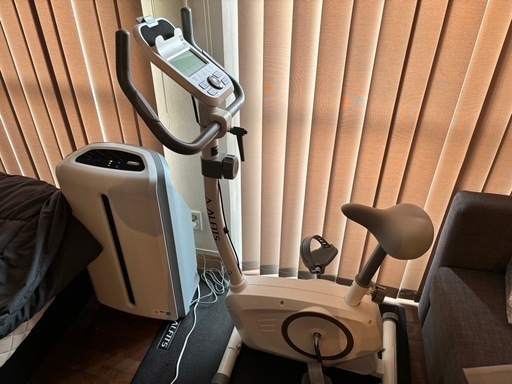 【美品】定価27780円のエアロバイク