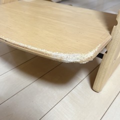 子供用食卓チェア(汚れ、傷多数あり)の画像