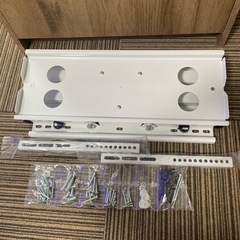 壁掛けテレビ　金具の画像