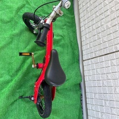 幼児自転車の画像