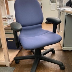 オフィスデスクセットの画像