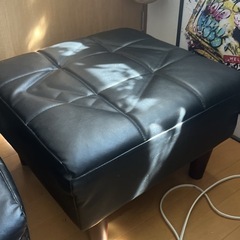 2人掛けソファ スツール付き ブラックの画像