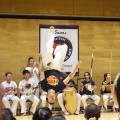 カポエイラ　格闘技ダンス音楽の混じるブラジルの伝統芸能の画像