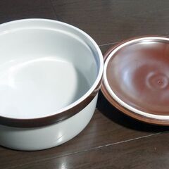 陶器製 耐熱性 蓋付き 調理具　工芸品 レトロ アンティーク 北欧にも　22.5Cm？　の画像
