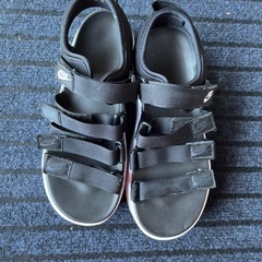 NIKE厚底サンダル25
