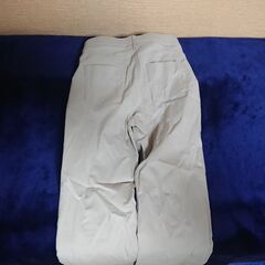 ⑪　パンツ　レディース　サイズM　ウエスト６４～７０　ストレッチ生地の画像