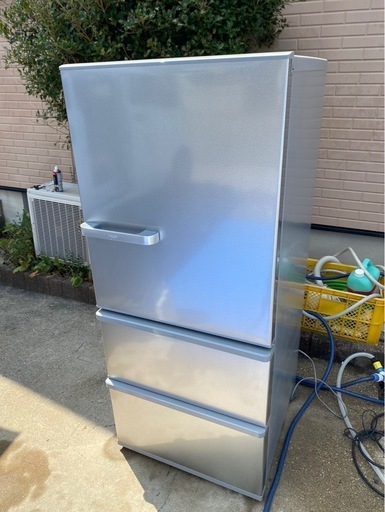 2022年製?AQUA 3ドア冷蔵庫 右開き 272L AQR-27M2(W) (0813k)
