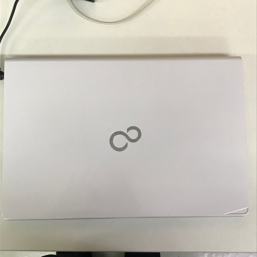 296 爆速激安小型ノートパソコン‼︎持ち運びに便利♪富士通Corei5/メモリ8GB /SSD256GB /オフィス付 296 爆速激安小型ノートパソコン‼︎持ち運びに便利♪富士通Corei5