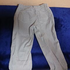 ⑱　パンツ　レディース　サイズS　ウエスト５５～６４　ストレッチ生地の画像