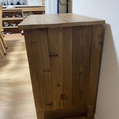 古材キャビネットの画像
