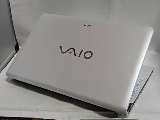 ?V受け渡し予定AIO?SVE15136CJW?美品白?SSD?WIN11?Office2021