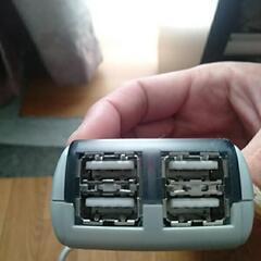 USB ポート　4つ使えますの画像