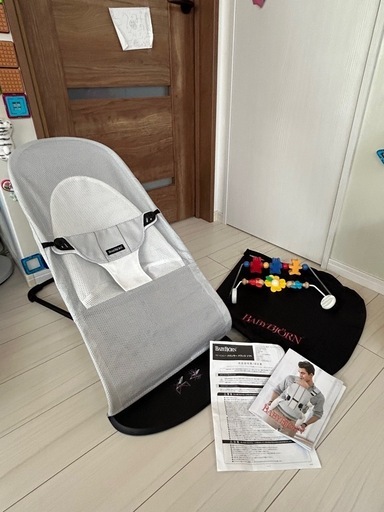 【美品・バッグ・木製トーイ付】ベビービョルン　バウンサーバランスソフト