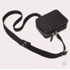 ヴァレンティノのショルダーバッグ新品の画像