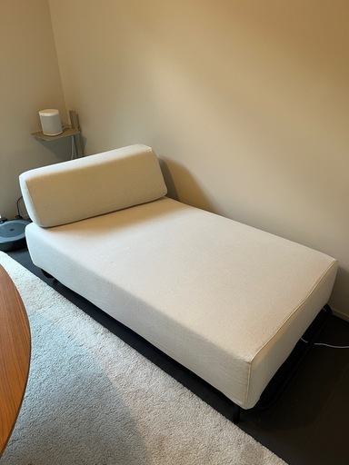 Actus ソファ　カウチ　クッション付き