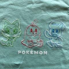 ユニクロ　Tシャツ　140cm   ポケモンの画像