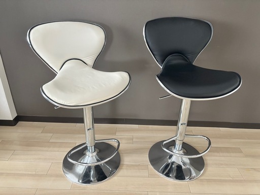 【ニトリ】カウンターチェア回転式/ホワイト/ブラック