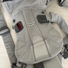 【決まりました】抱っこ紐、開封済み母乳パッド、保存袋の画像