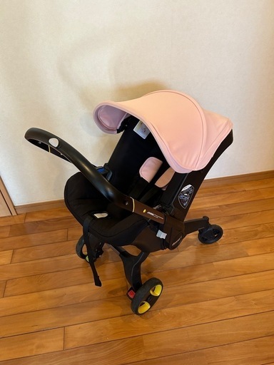 お取り置き中の為　返信致しかねます。　　ドゥーナ　doona インファントカーシート