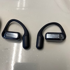 お話し中　Monster ワイヤレスイヤホン bluetooth 空気伝導イヤホンの画像